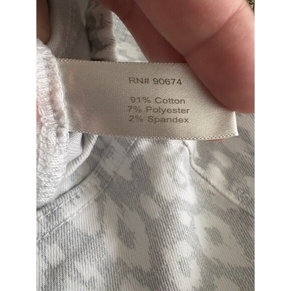 Boston Proper Gray White Animal Print Pants Cropped Ankle Pull-On Womens Size 10 - Picture 4 of 5